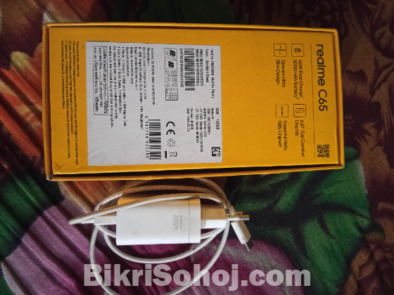 Realmi c65